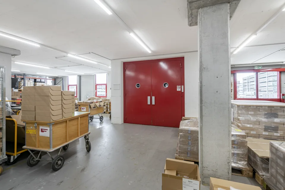 Büro- und Lagerfläche im Gewerbeareal Lyss – Foto 11 von 12