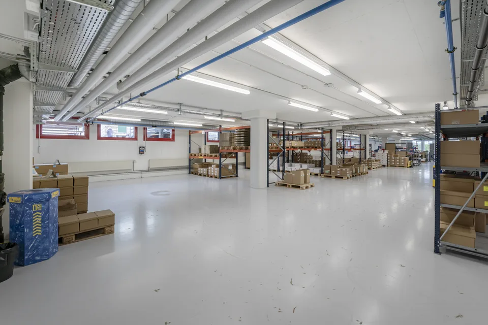 Büro- und Lagerfläche im Gewerbeareal Lyss – Foto 8 von 12