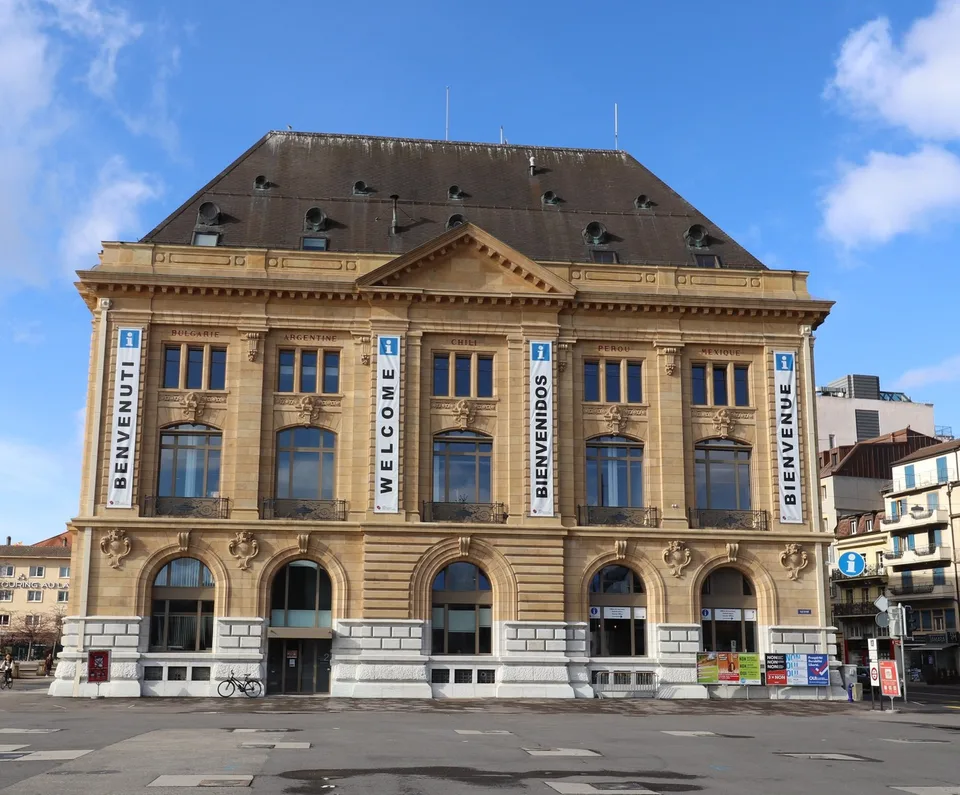 Bureau lumineux de 73 m² au centre-ville de Neuchâtel - Idéal pour activité administrative