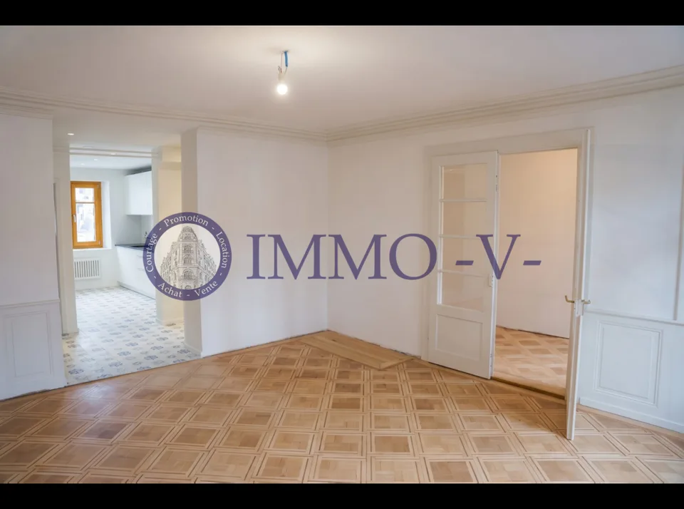 Cachet et élégance au centre-ville - appartement rénové avec caractère