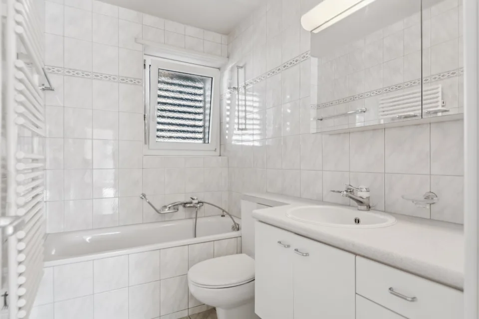 Wohnung mit 3 Zimmern und schönem Blick in La Chaux-de-Fonds – Foto 9 von 12