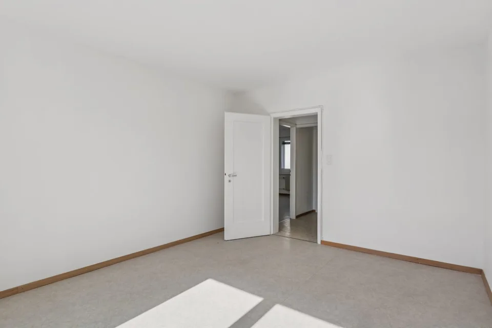 Wohnung mit 3 Zimmern und schönem Blick in La Chaux-de-Fonds – Foto 7 von 12