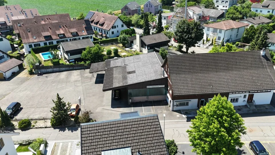 PLACES DE PARKING EXTÉRIEURES À LOUER POUR UNE DURÉE LIMITÉE