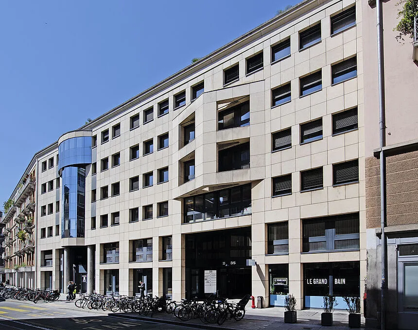 Spazio per uffici di circa 200 m2 nel cuore del quartiere dei Bains