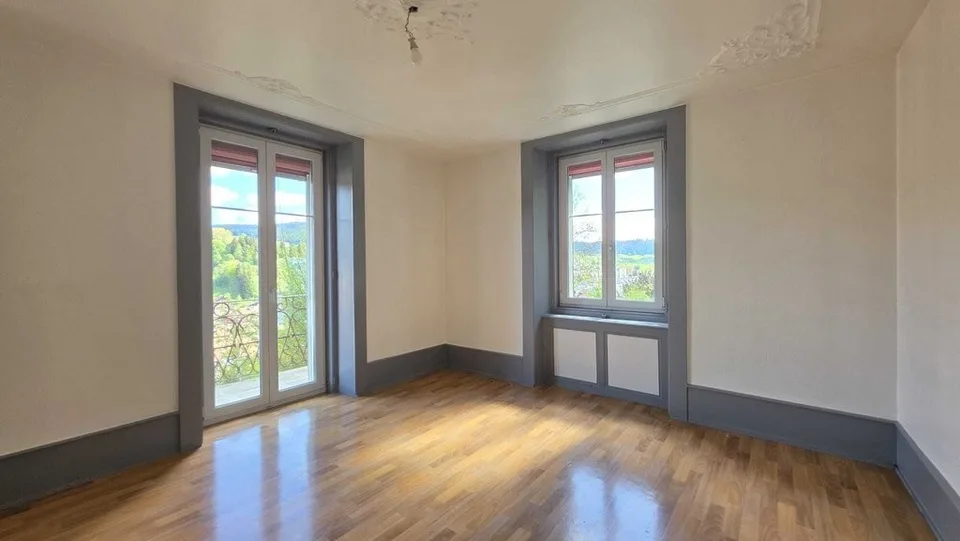 Schönes 4-Zimmer-Apartment mit Balkon in ruhiger Nachbarschaft
