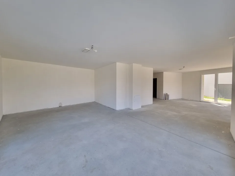 Locale commerciale 301 - 69 m2 - piano terra - in affitto