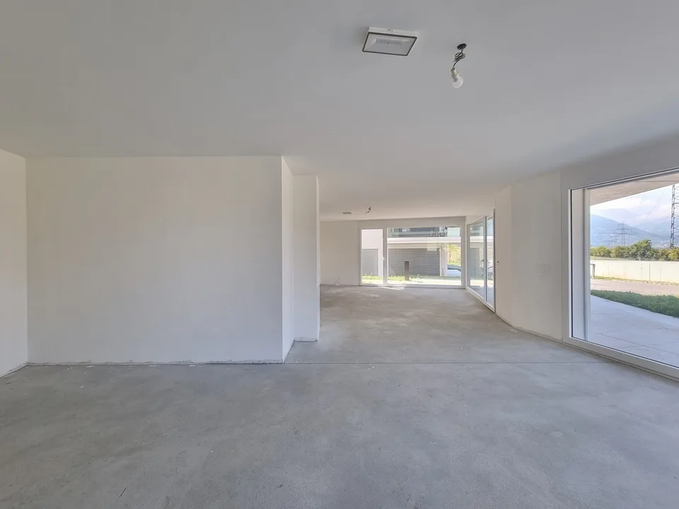 Locale commerciale 301 - 69 m2 - piano terra - in affitto