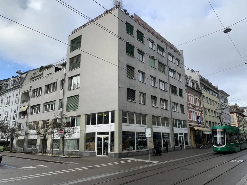 Grosszügiger Lagerraum an Top-Lage