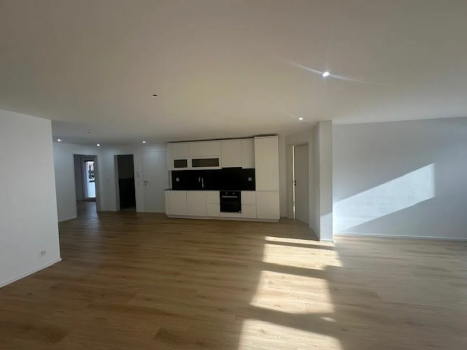 Flexible, moderne Geschäftsräumlichkeiten, Neubau