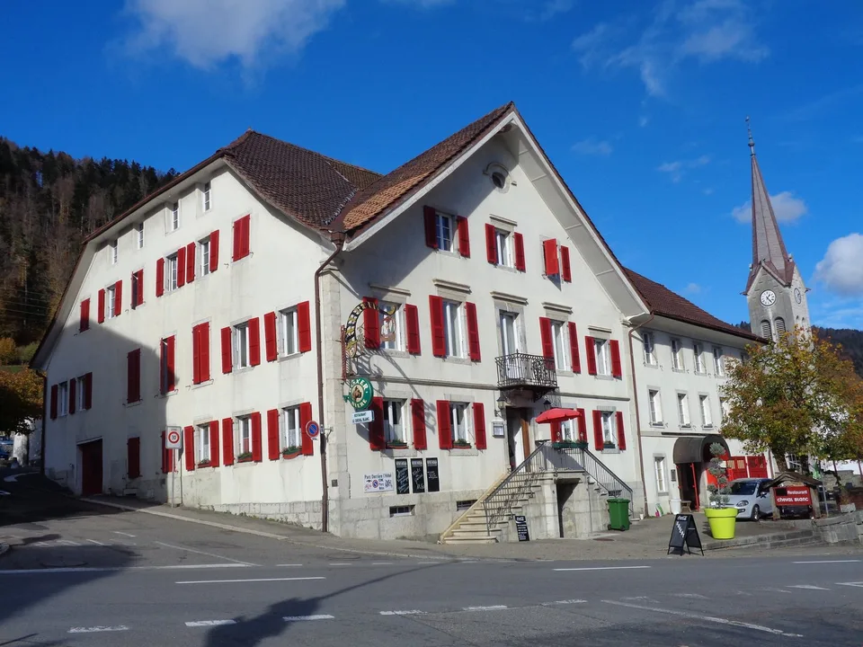 Moderne und helles 1-Zimmer-Apartment * 10 Min. von La Chaux-de-Fonds *