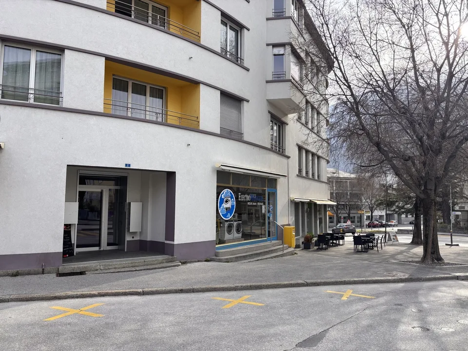 Lokal Gewerbe & Lager im Zentrum von Sierre – Foto 8 von 11