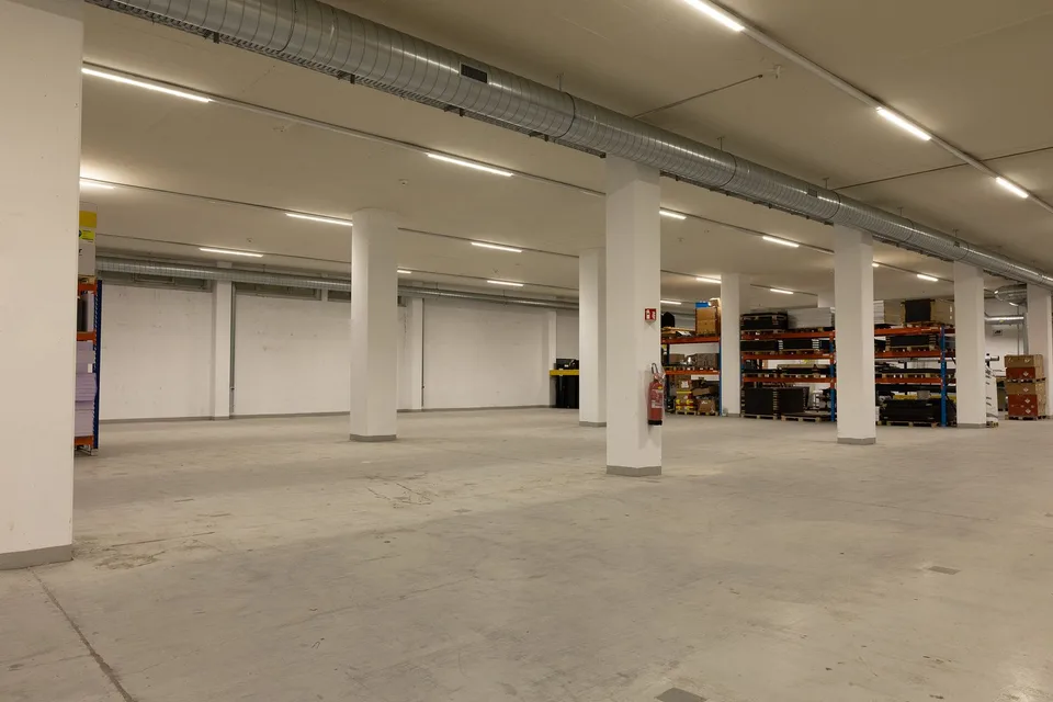 Profondément dans la chance de stockage - plus que juste une pièce rentre ici – photo 7 sur 10