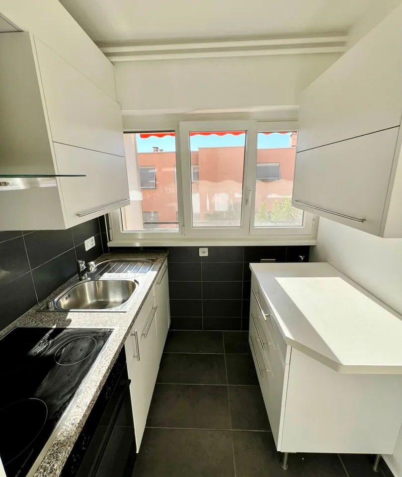 Mietet man ein hübsches und helles Einzimmerapartment, das kürzlich renoviert wurde – Foto 6 von 12