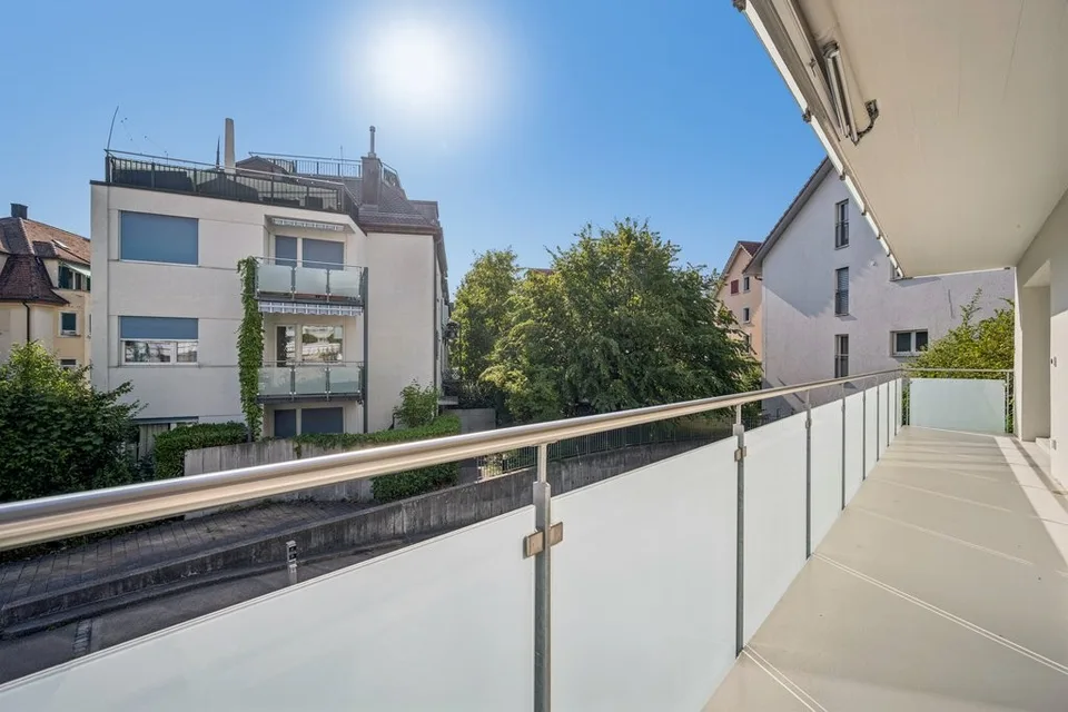 Wohnen in Wollishofen - saniert und zentral gelegen – Foto 2 von 20