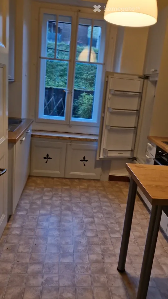 Wohnung zur Miete - 3 Zimmer mit Balkon und überdachter Garage