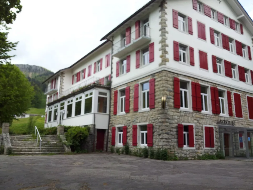 Über 5.6 % Rendite Kurhaus Balmberg
