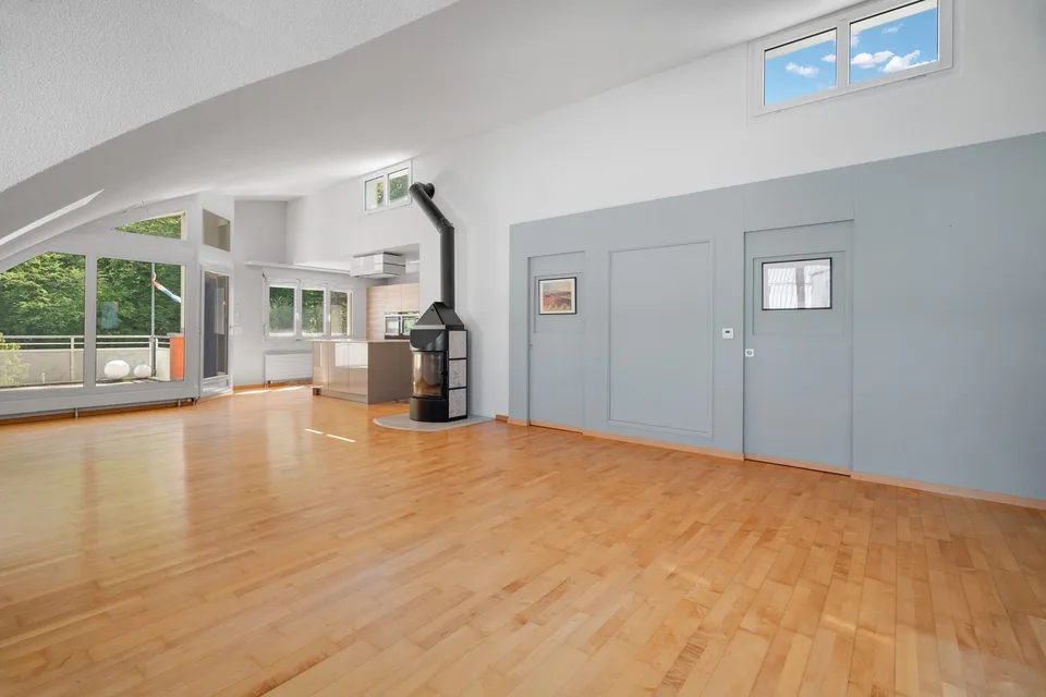 Appartamento individuale e luminoso di 3,5 locali mansardato con vista panoramica