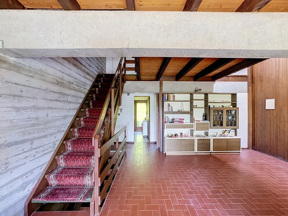 Terraced House with Private Terrace