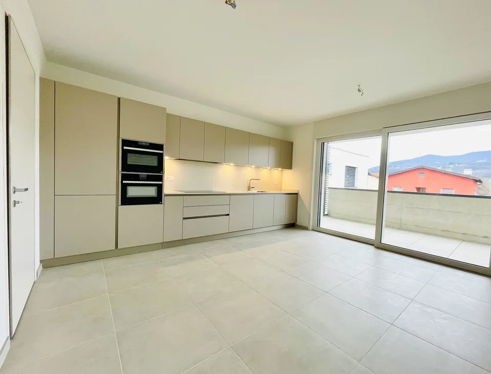 NEUES 3.5-ZIMMER-WOHNUNG