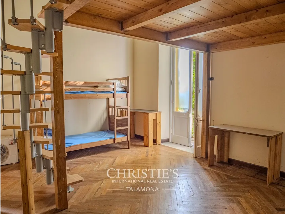 Elegant Villa for Renovation with Sea View in Zoagli – photo 13 of 13