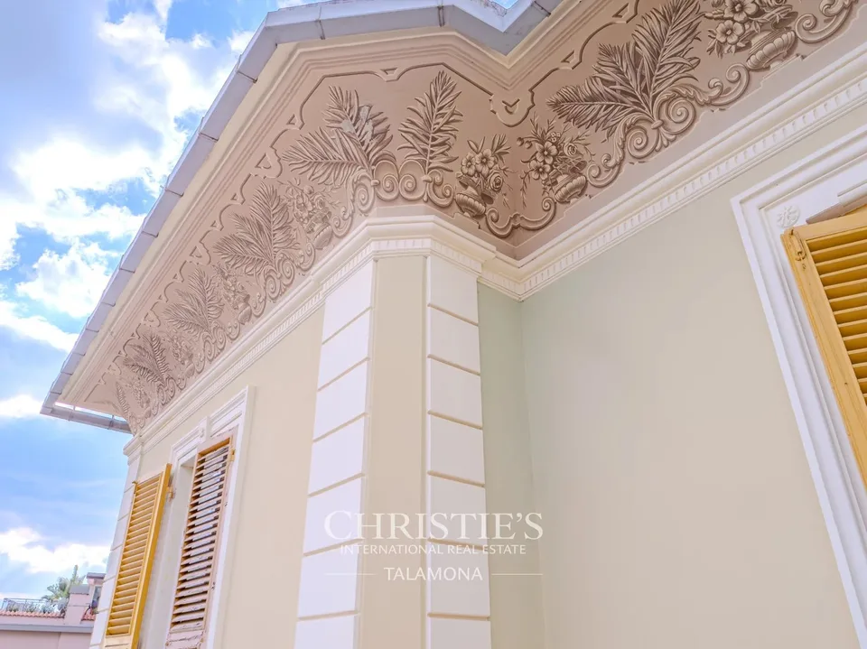 Elegant Villa for Renovation with Sea View in Zoagli – photo 7 of 13