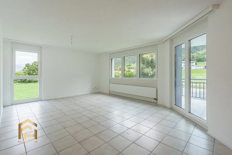 Ruhige 4.5 ZWG in Agarn mit Gartenplatz
