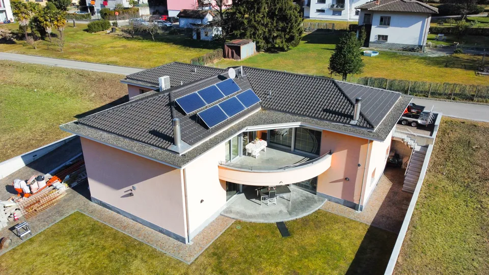 Ihr privates Paradies: Luxuriöse Villa mit Indoor-Pool und Traumgarten