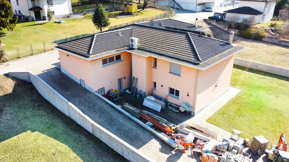 7.5 Zimmer Einfamilienhaus in Claro – Foto 9 von 12