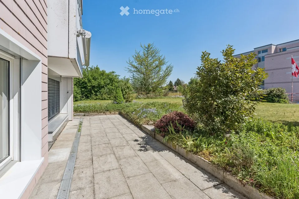 Appartement spacieux 5.5 pièces avec 32 m² d'espace extérieur