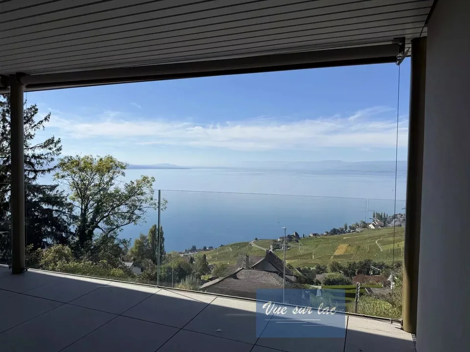 Appartements neufs, vue panoramique sur le lac!