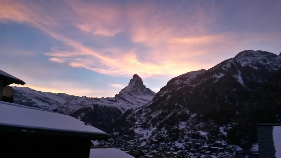 Charmante Perle 2.5 Zimmer Zweitwohnung in Zermatt mit unverbaubarem Matterhornblick – Foto 16 von 16