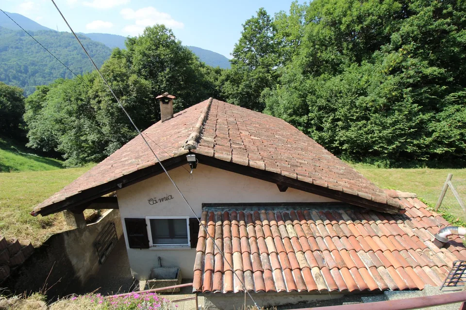 VALCOLLA - EINFAMILIENHAUS TEILWEISE MOBILIERT ZU VERKAUFEN