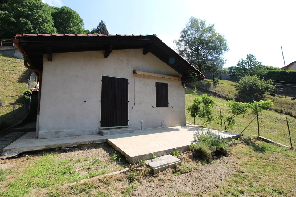 VALCOLLA - EINFAMILIENHAUS TEILWEISE MOBILIERT ZU VERKAUFEN