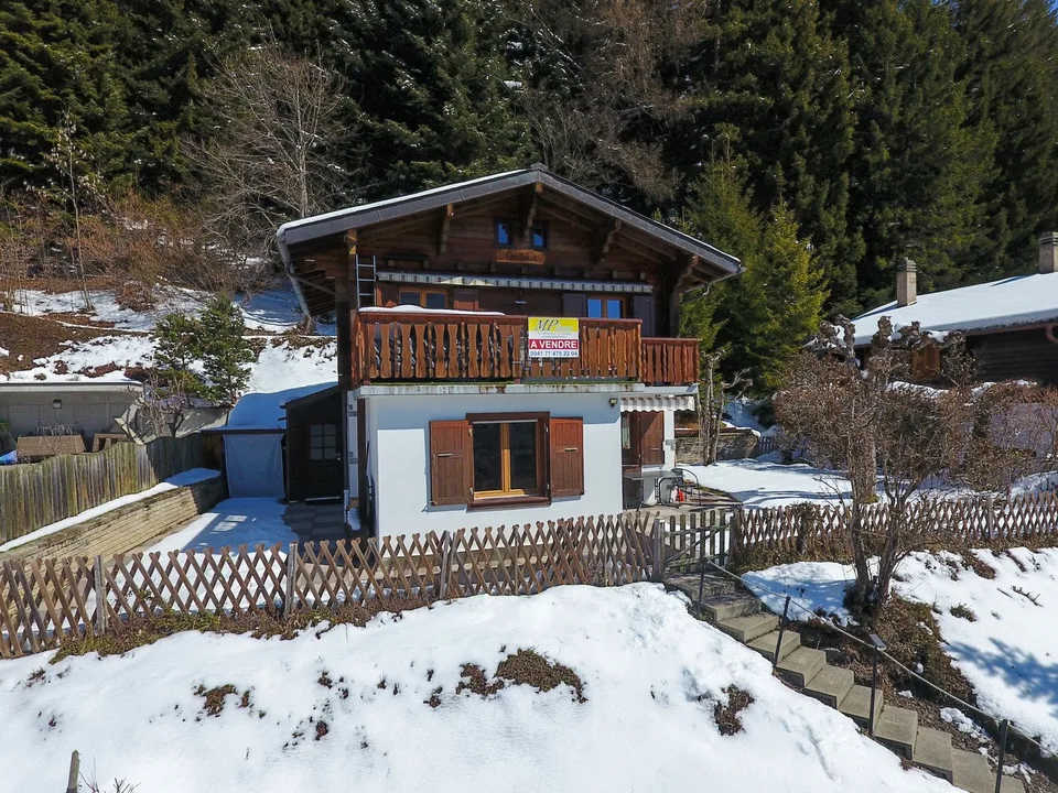 Südwest ausgerichtetes Chalet am Waldrand in Ovronnaz/Valais – Foto 19 von 22
