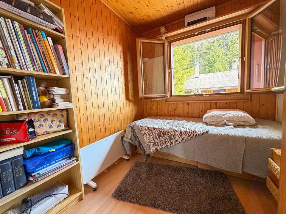 Südwest ausgerichtetes Chalet am Waldrand in Ovronnaz/Valais – Foto 12 von 22