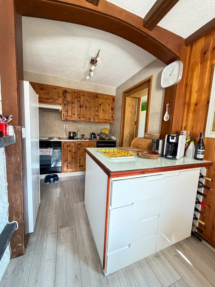 Südwest ausgerichtetes Chalet am Waldrand in Ovronnaz/Valais – Foto 9 von 22
