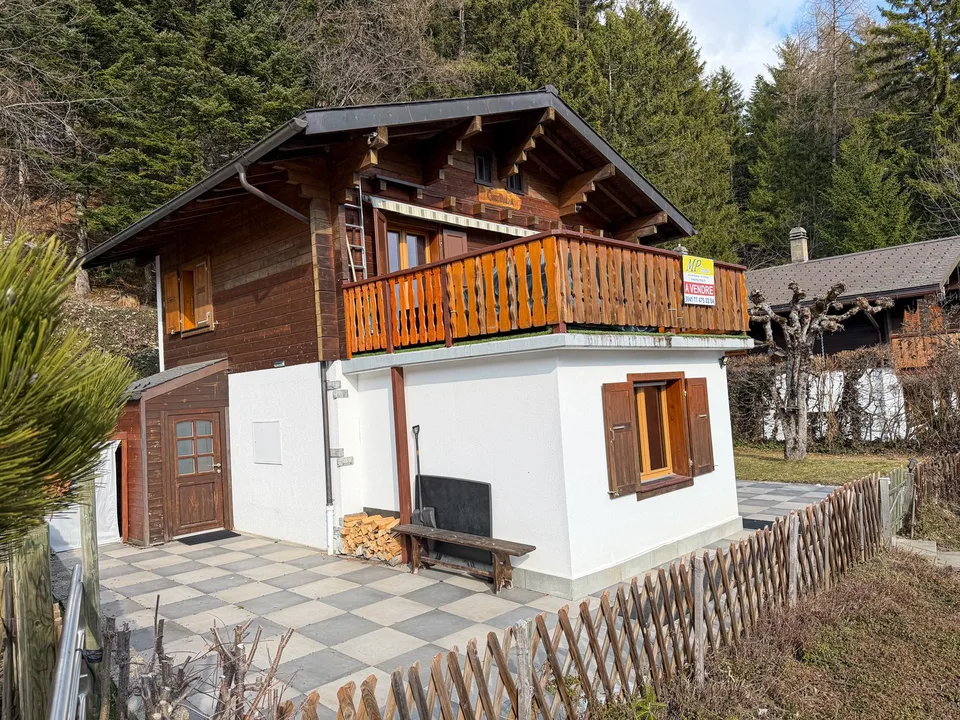 Südwest ausgerichtetes Chalet am Waldrand in Ovronnaz/Valais – Foto 20 von 22