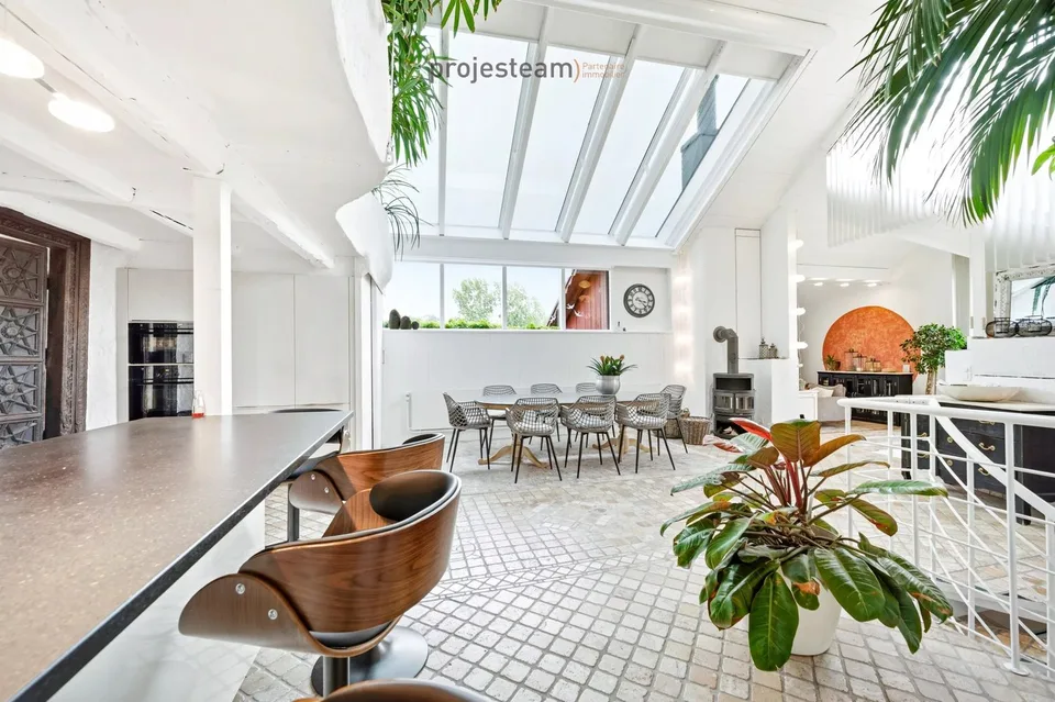 2 Apartments 84m2 und 181m2, zu einem Triplex in einem renovierten Bauernhof vereint – Foto 10 von 13