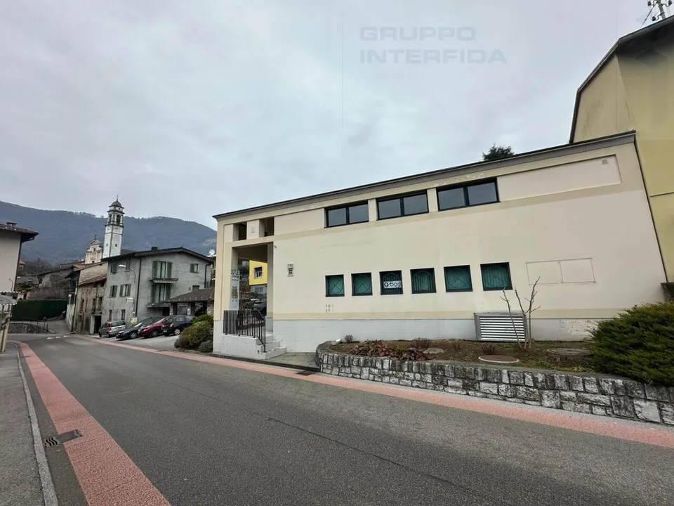 STABILE COMMERCIALE A REDDITO PER INVESTIMENTO