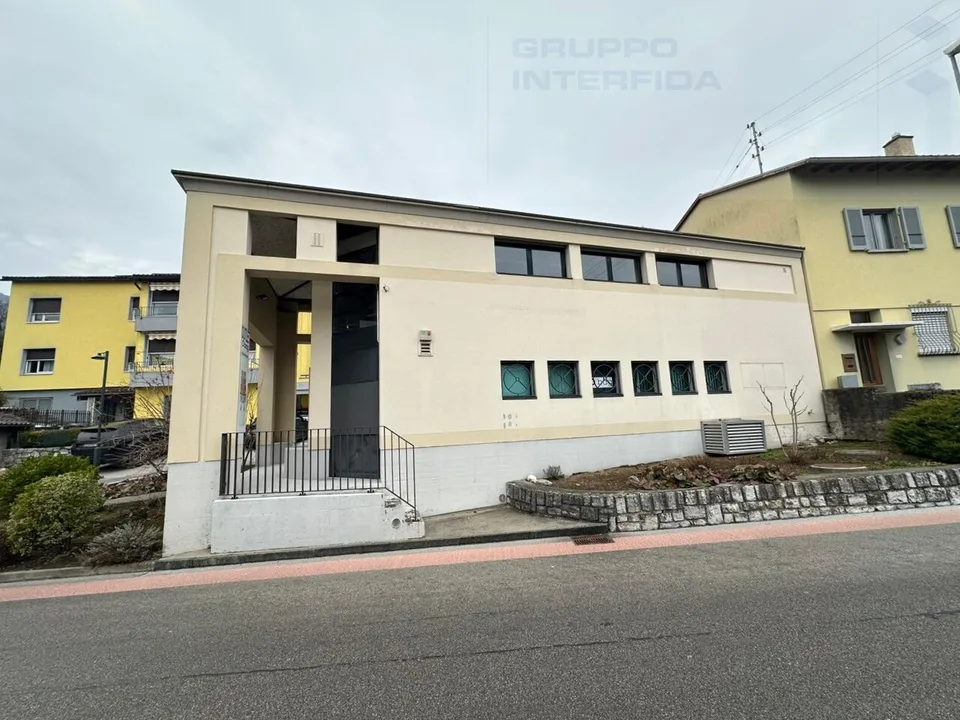 STABILE COMMERCIALE A REDDITO PER INVESTIMENTO