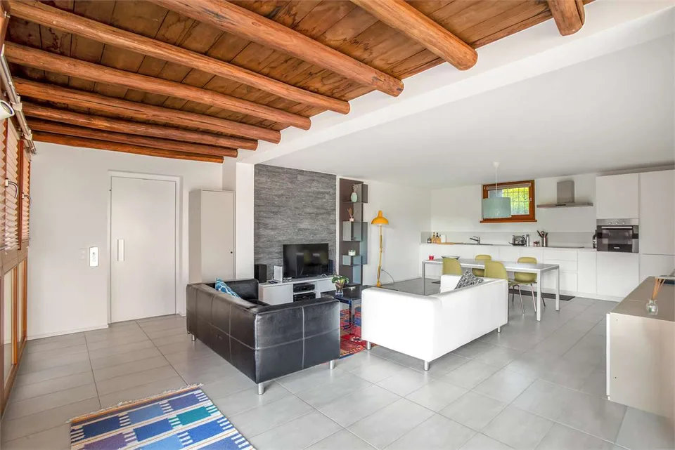 Großes 3.5-Zimmer-Wohnung im Zentrum von Stabio