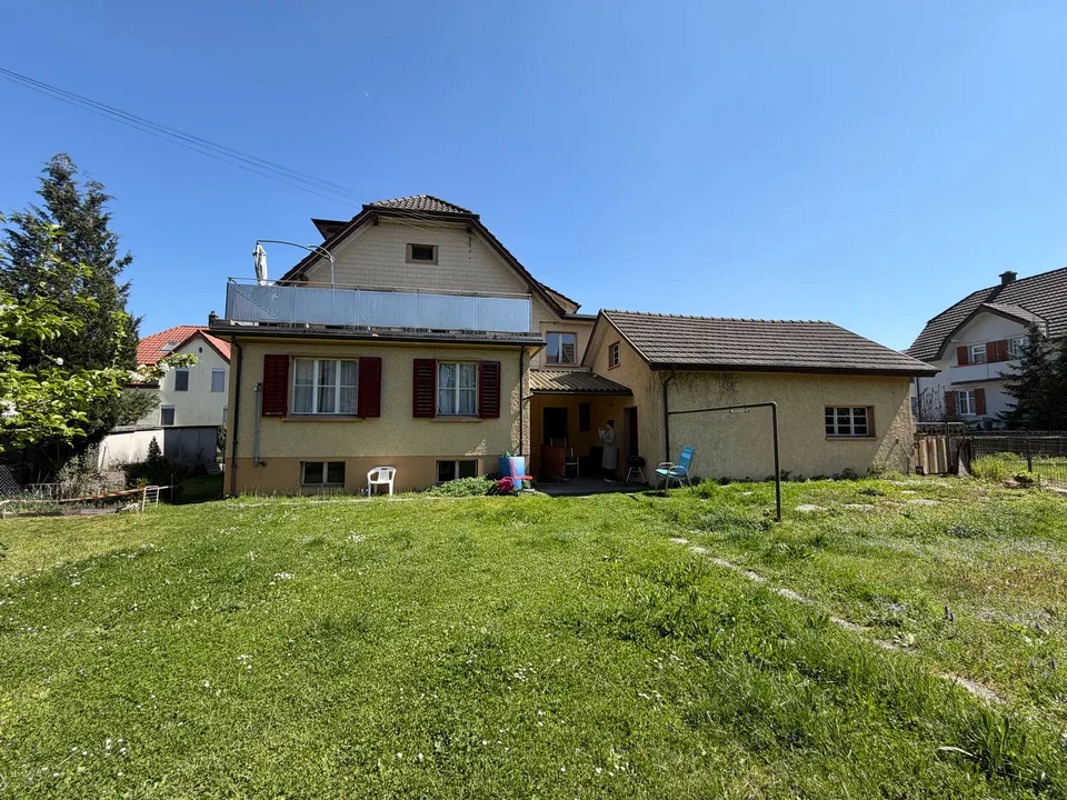 Casa residenziale e commerciale in posizione centrale