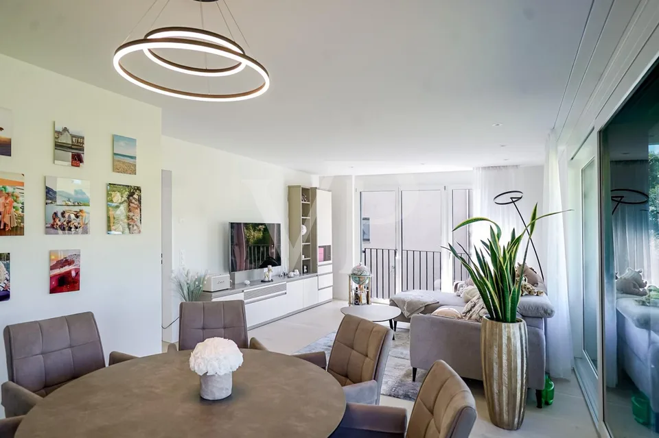 Helle 3.5 Zimmer Wohnung - ein Traum in Weiss und Creme
