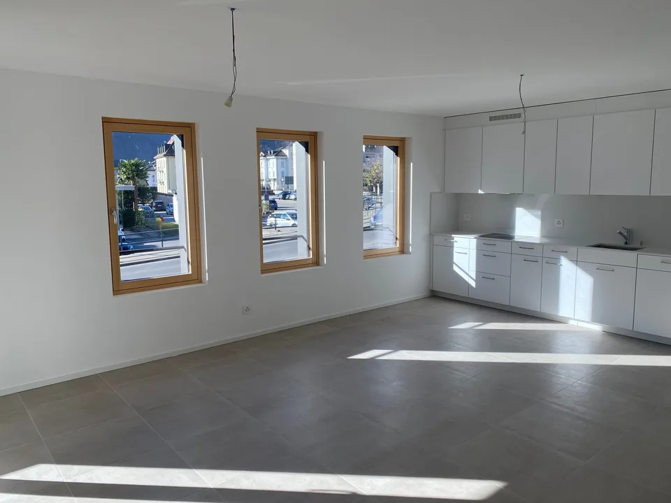 ESCLUSIVO ATTICO DI 3,5 LOCALI IN POSIZIONE CENTRALE- MÖGLICH ALS ZWEITWOHNSITZ – Foto 14 von 14