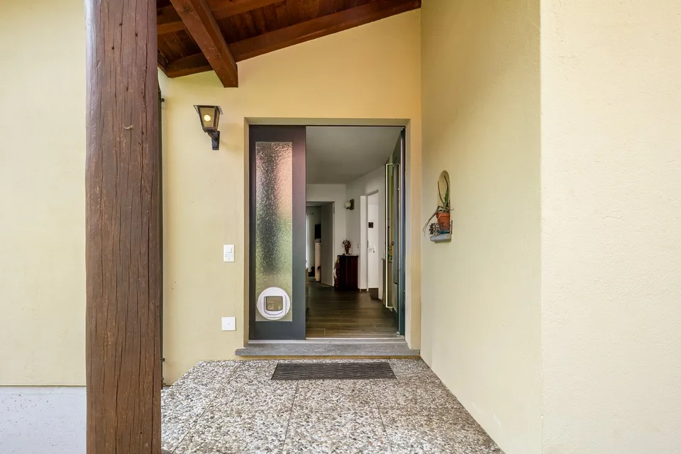 Casa unifamiliare con giardino e vista sul Lago Maggiore