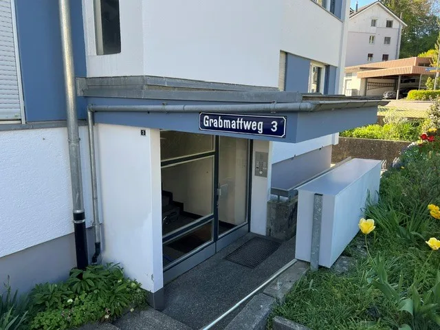 3 Bastelräume mit separatem WC/Lavabo im Untergeschoss zu verkaufen in Neuenegg