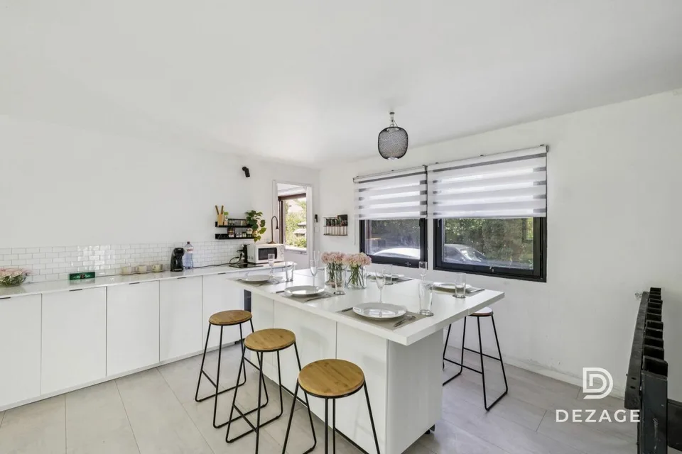 Maison à rénover avec potentiel d'agrandissement sur une vaste parcelle arborée ! – photo 9 sur 13