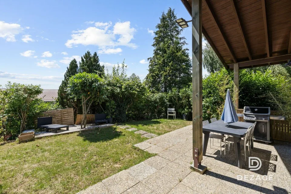Maison à rénover avec potentiel d'agrandissement sur une vaste parcelle arborée ! – photo 6 sur 13