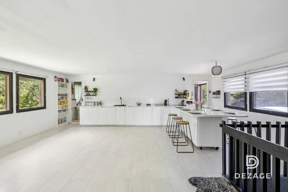 Maison à rénover avec potentiel d'agrandissement sur une vaste parcelle arborée ! – photo 10 sur 13