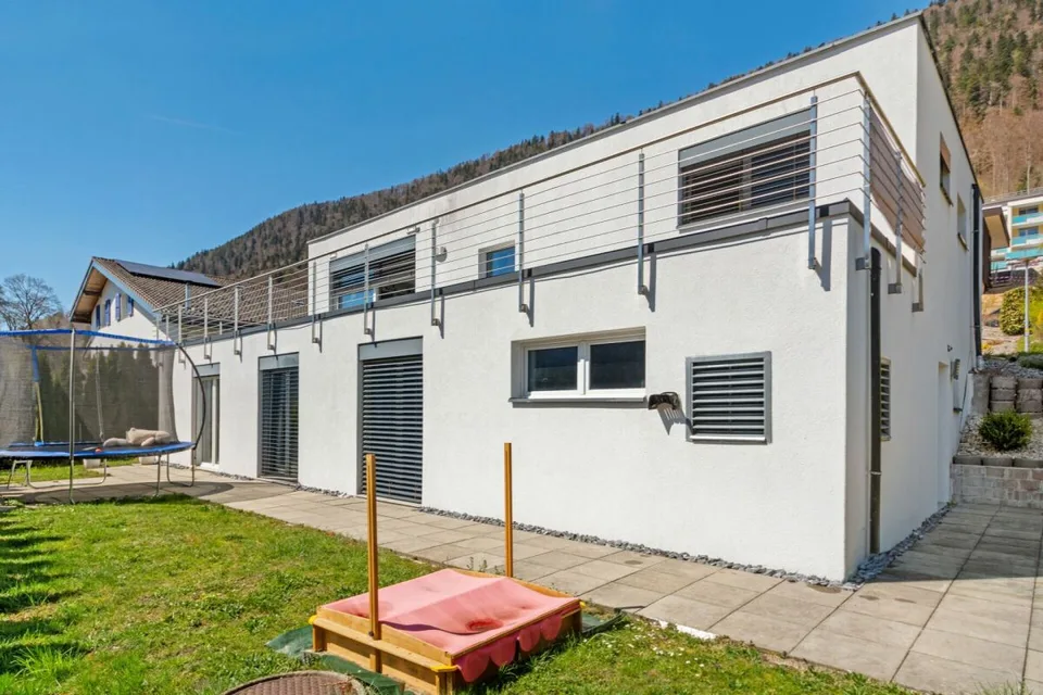 St-Imier, magnifique villa de 5.5 pièces avec jardin et carport